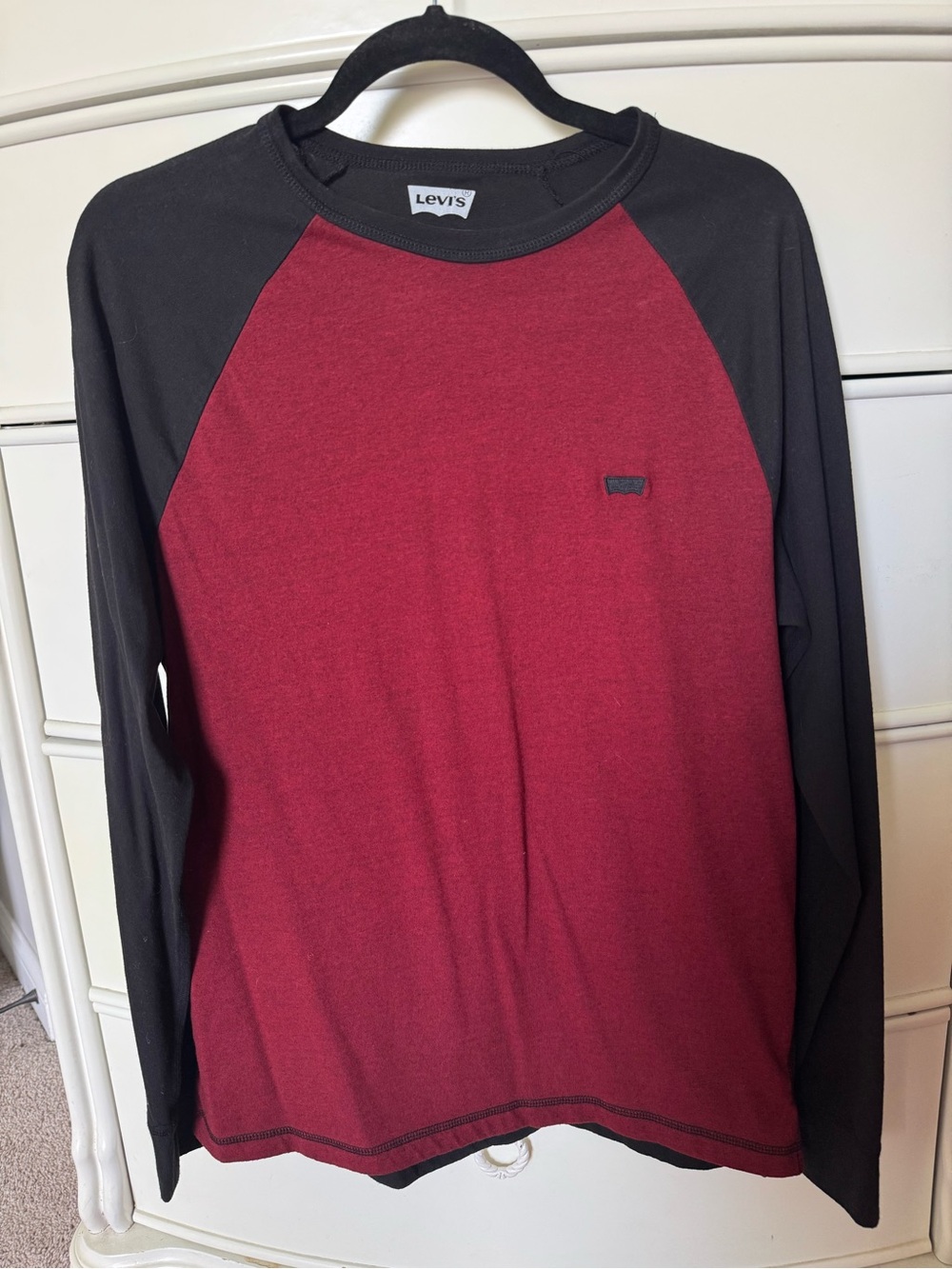Levi's Men's Raglan Long Sleeve Crewneck Shirt - Burgundy and Black